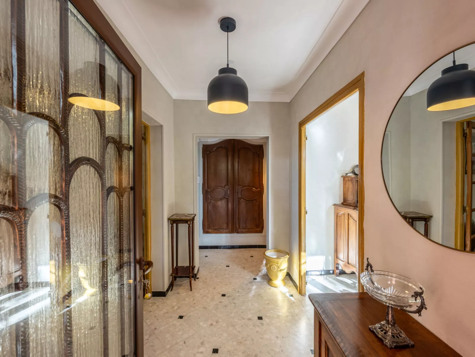 Le Clos Saint Emilie (Tennis & piscine)-Dedans