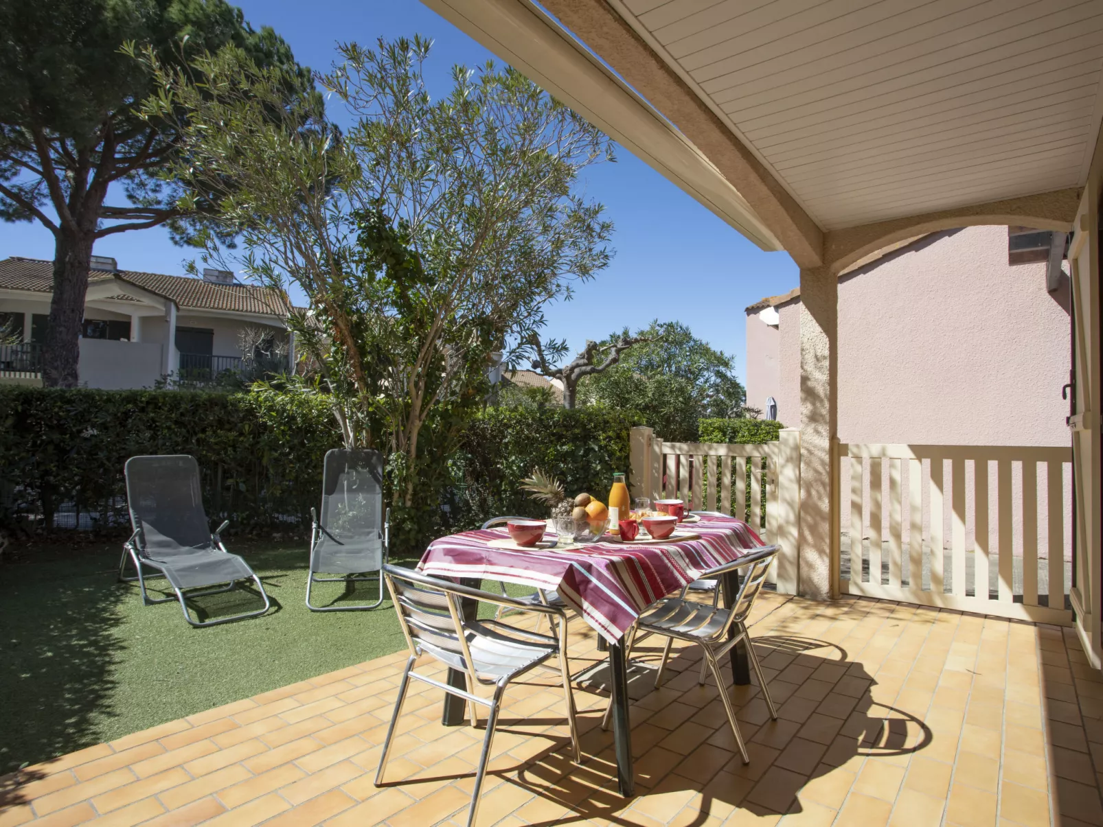 Le Hameau du Rivage-Outside