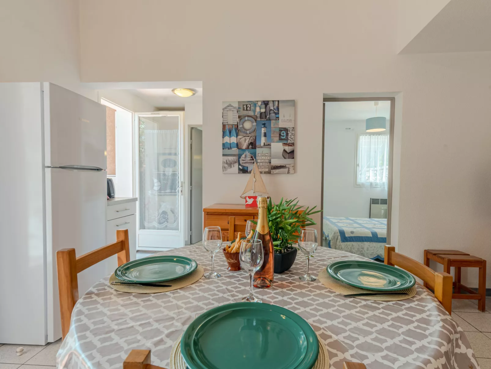 Le Clos de St Cyprien-Inside