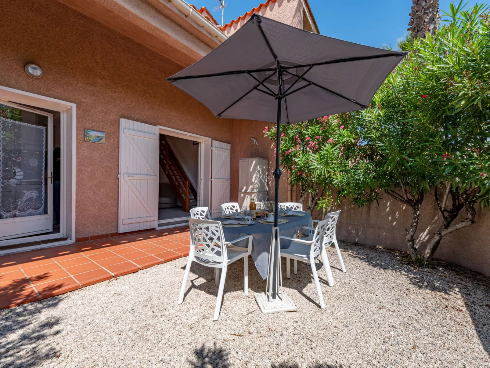 Le Clos de St Cyprien-Outside