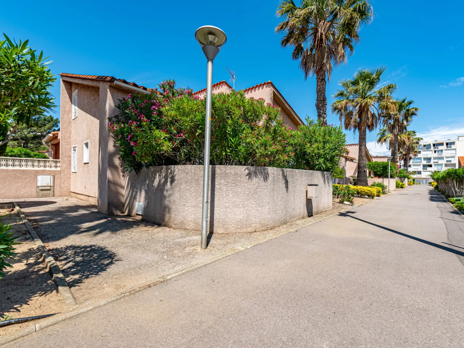 Le Clos de St Cyprien-Outside