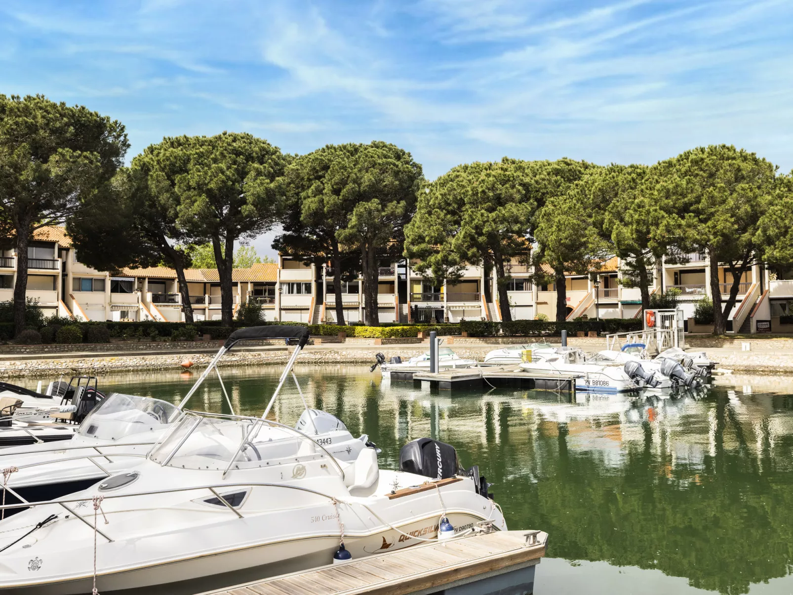 Port d'Attache-Outside