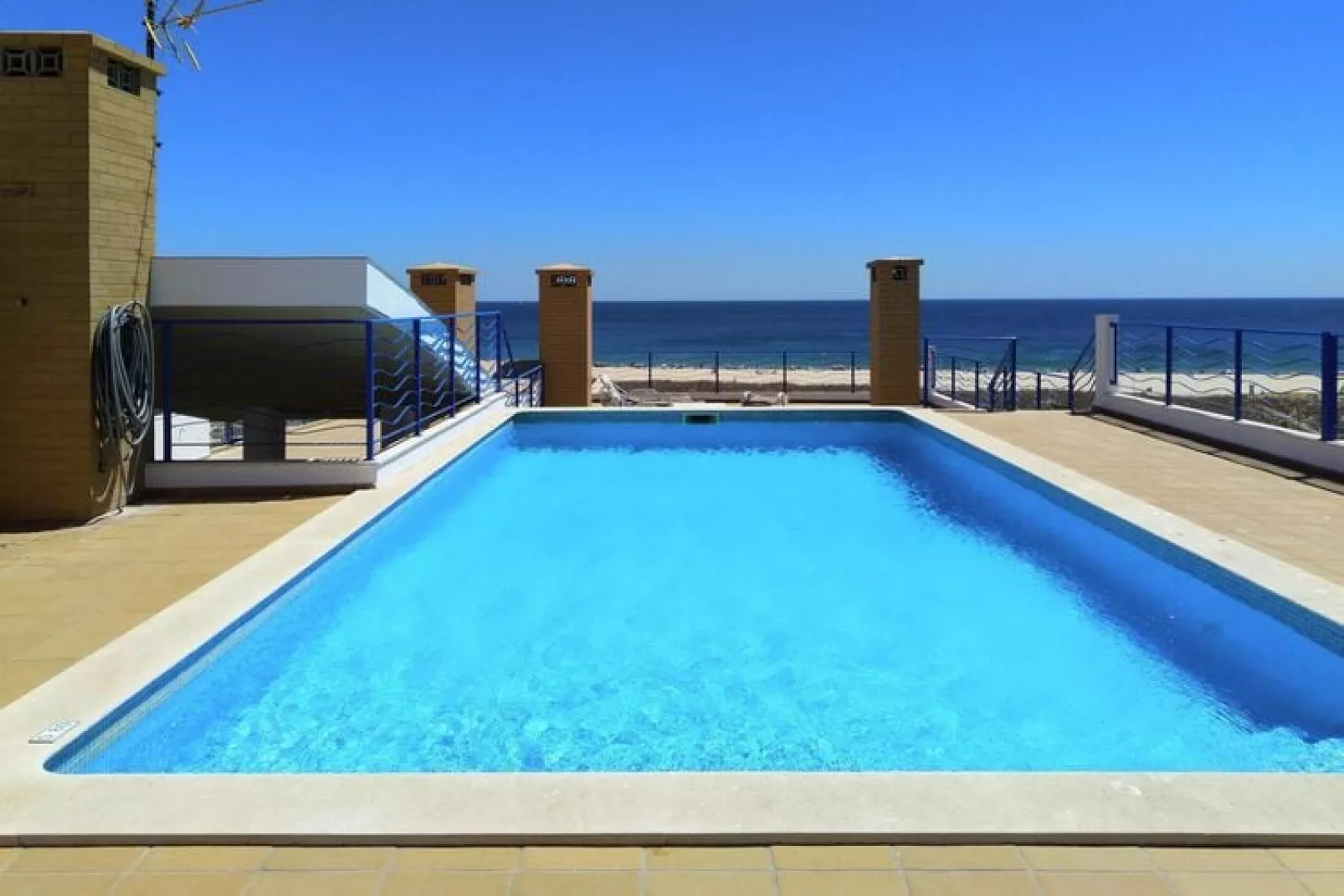 poolofhouse