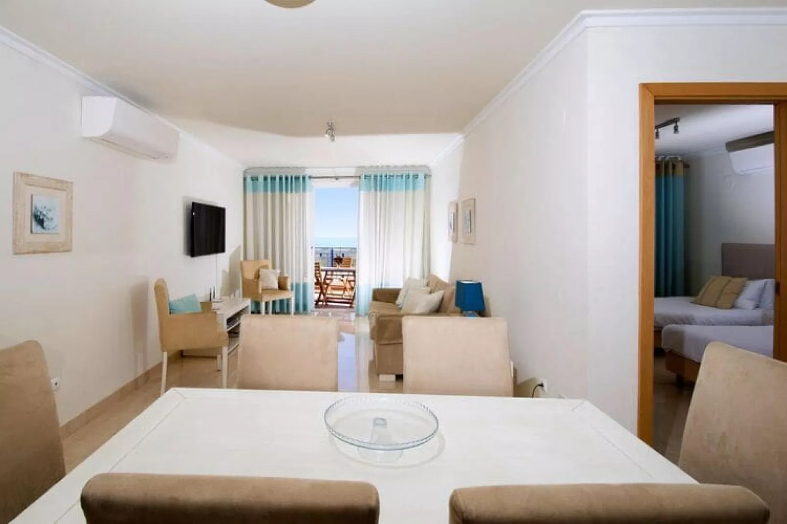 Holiday flat in Lagos-Living room