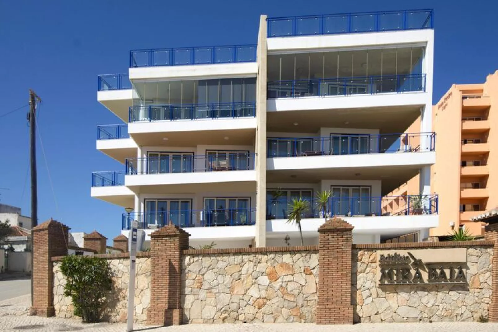 Holiday flat in Lagos-Exterior summer