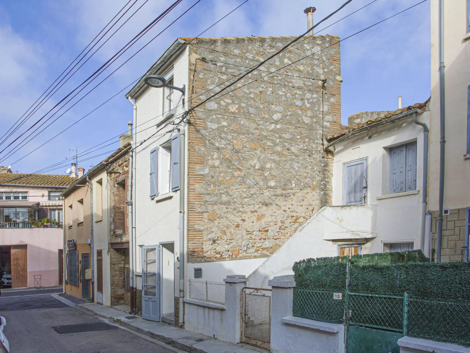La Salanquaise-Outside
