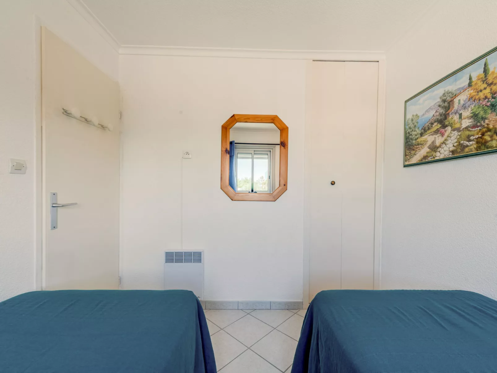 Aigues Marines-Inside