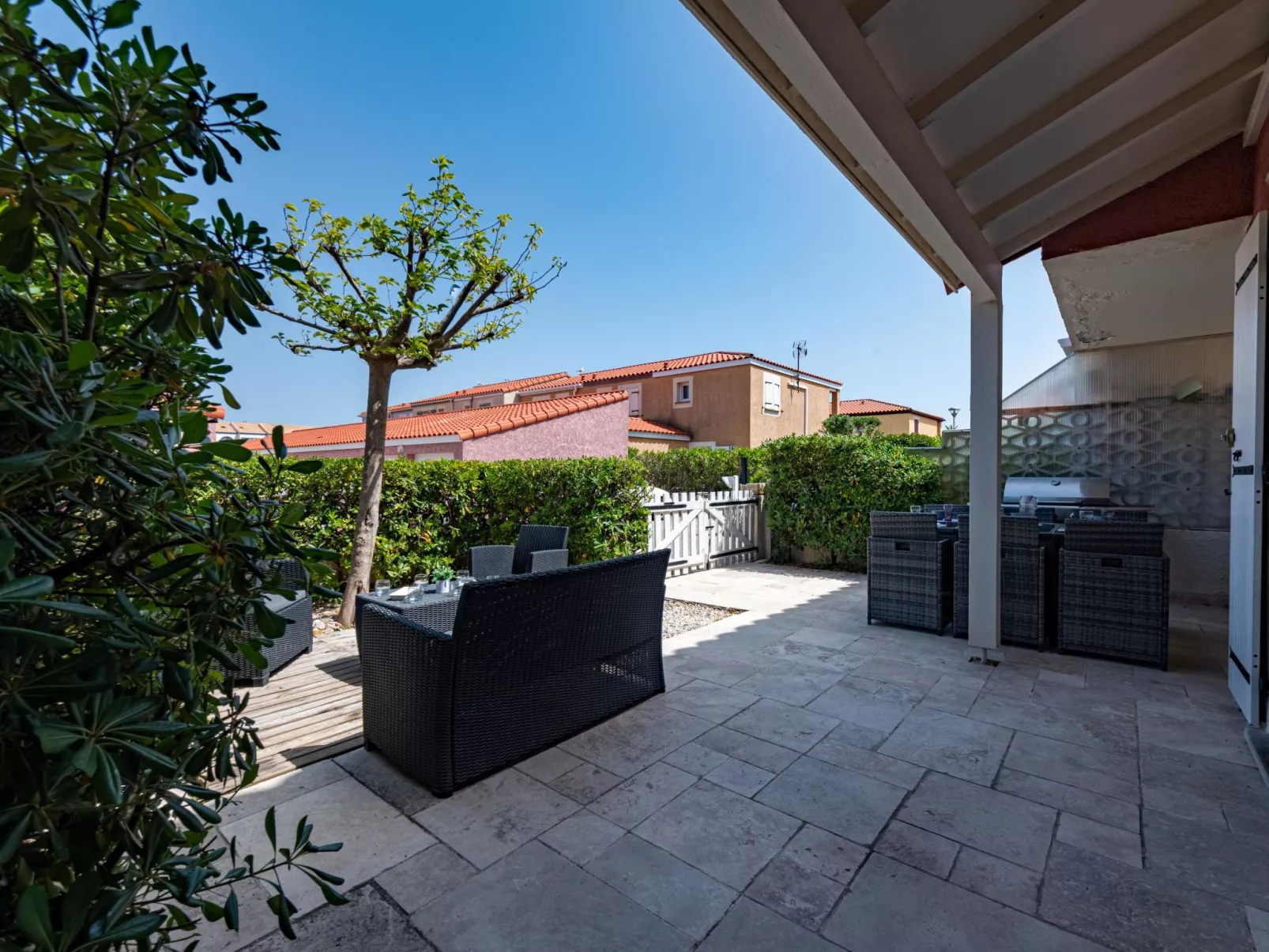 Les Bastides du Cap II-Outside