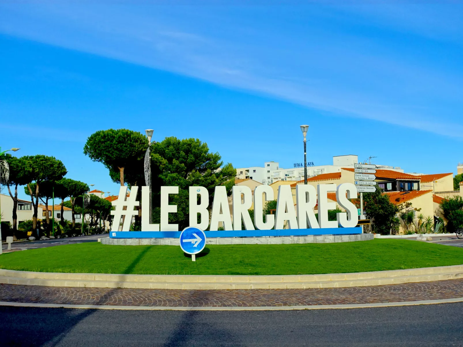 Les Flots Bleus-Area
