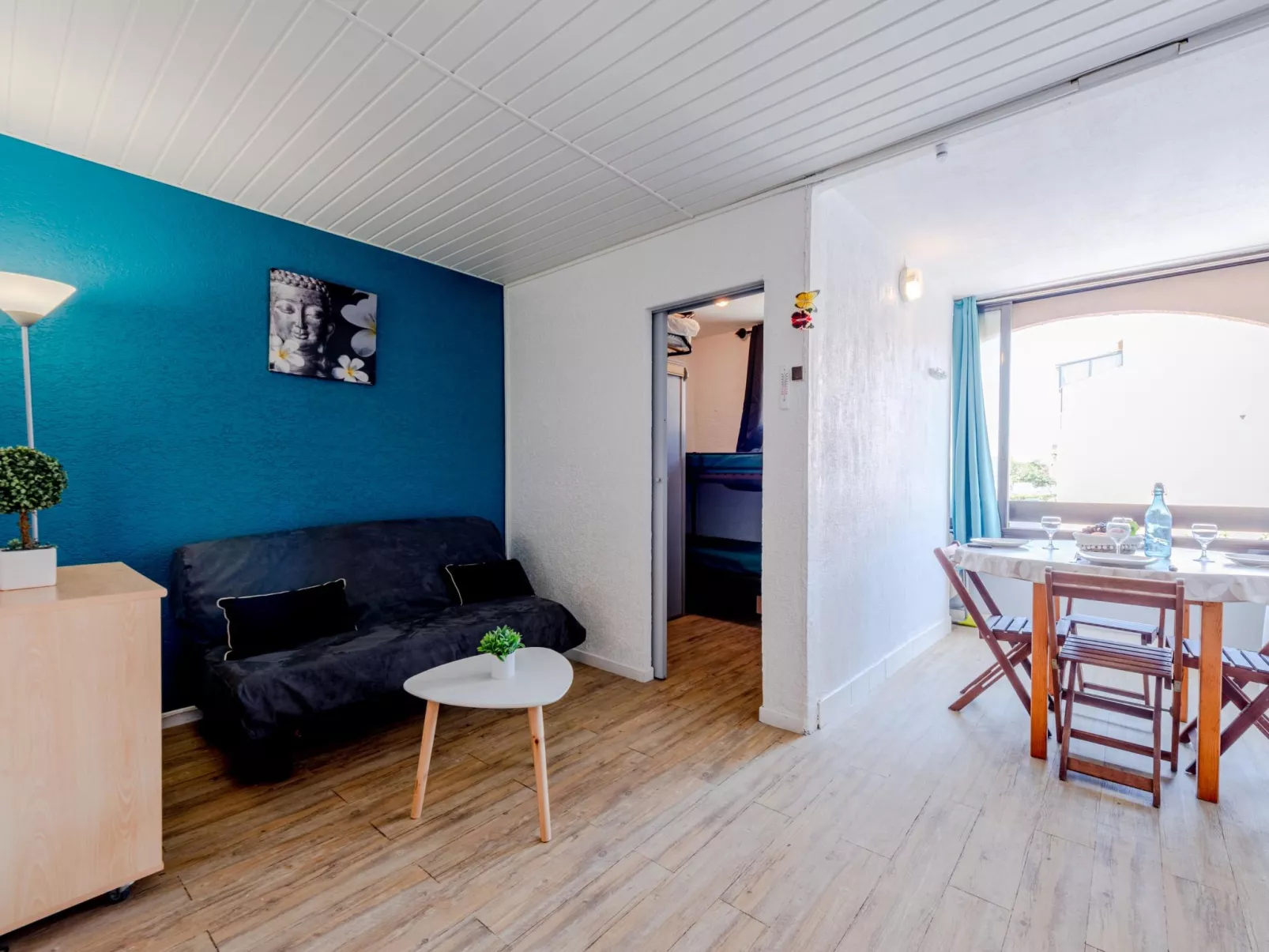 Front de Mer-Inside