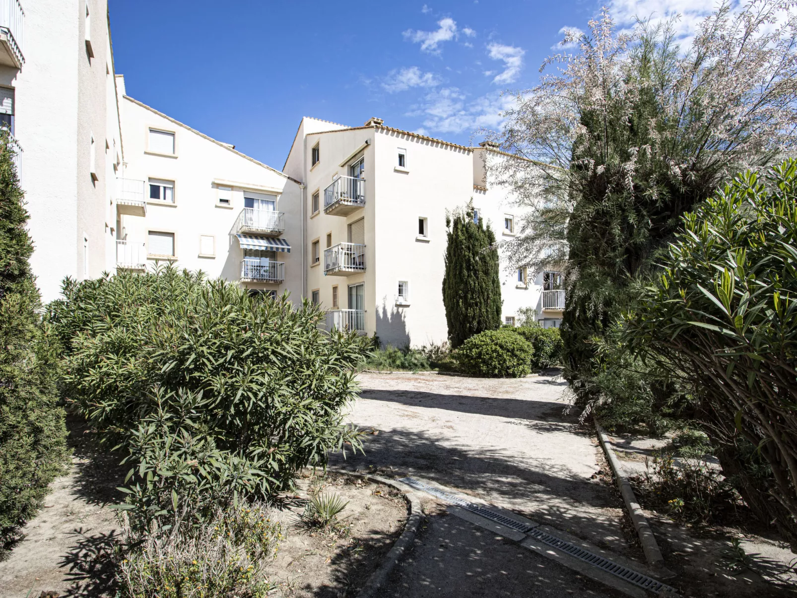 Les Villageoises-Dehors