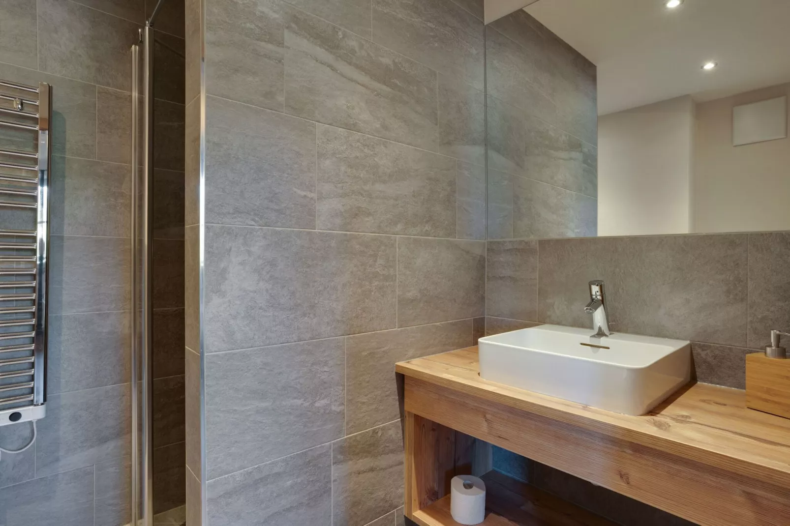 Chalet 97-Bathroom