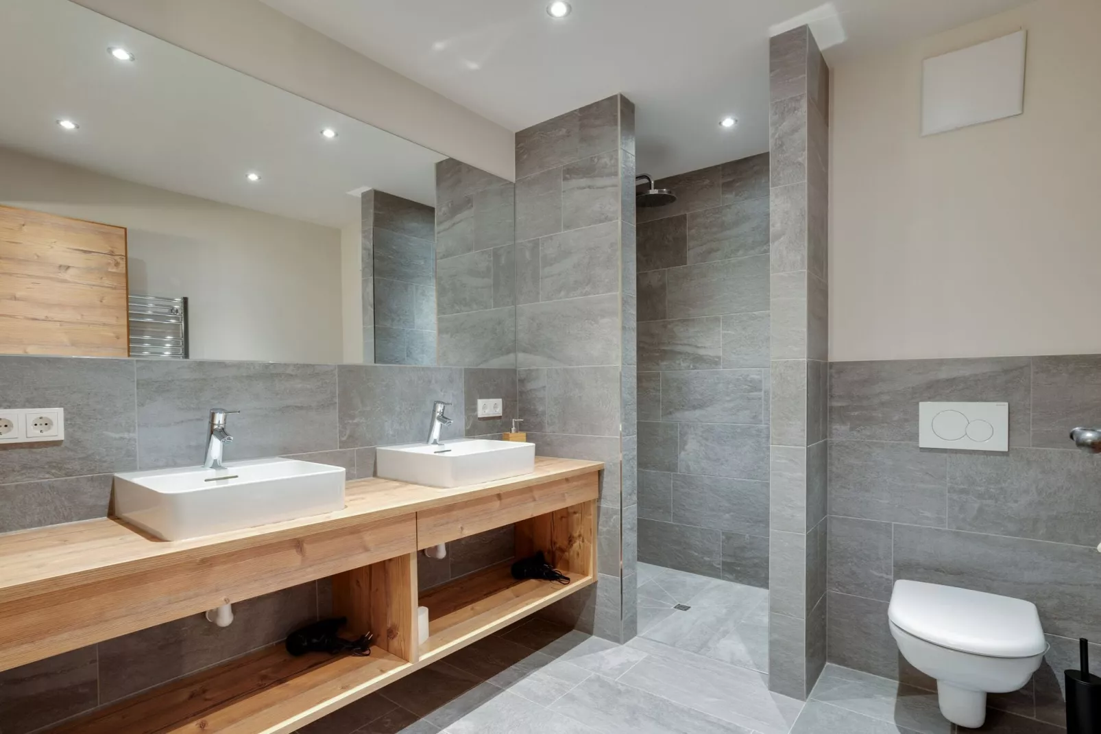 Chalet 97-Bathroom