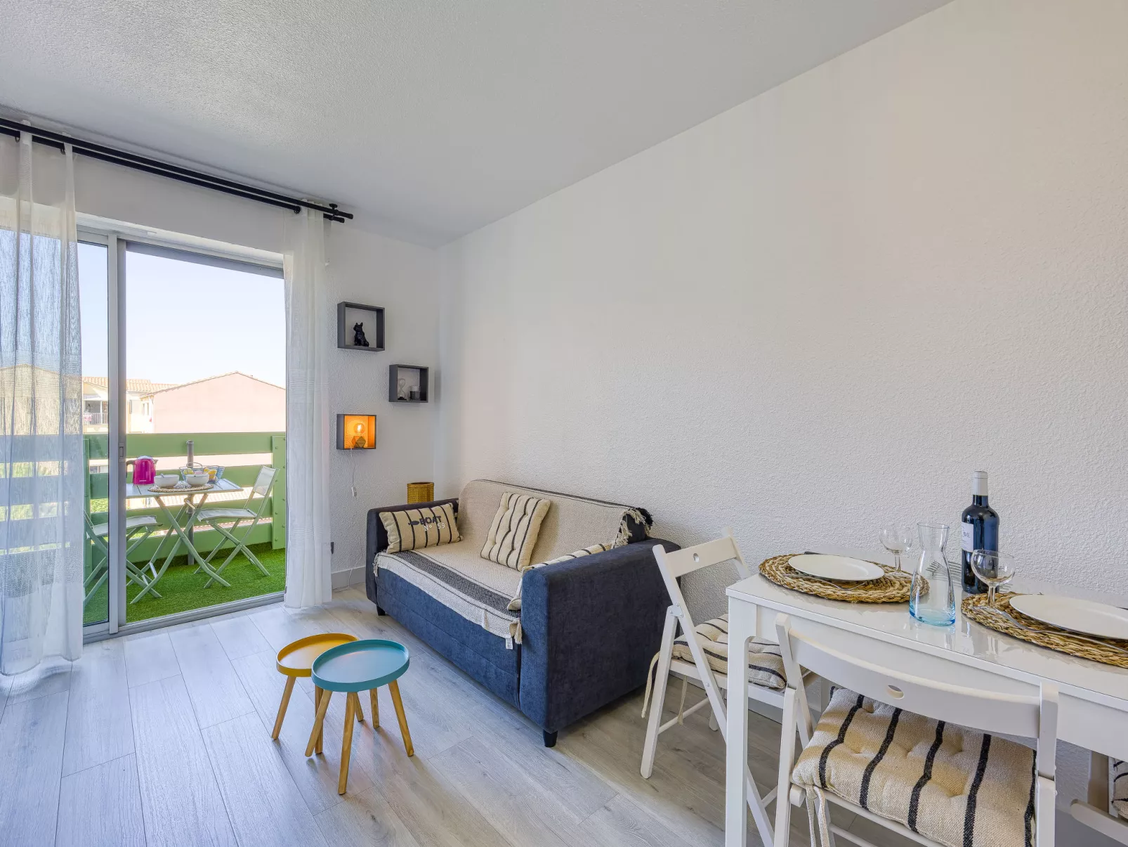 Les Pins-Inside