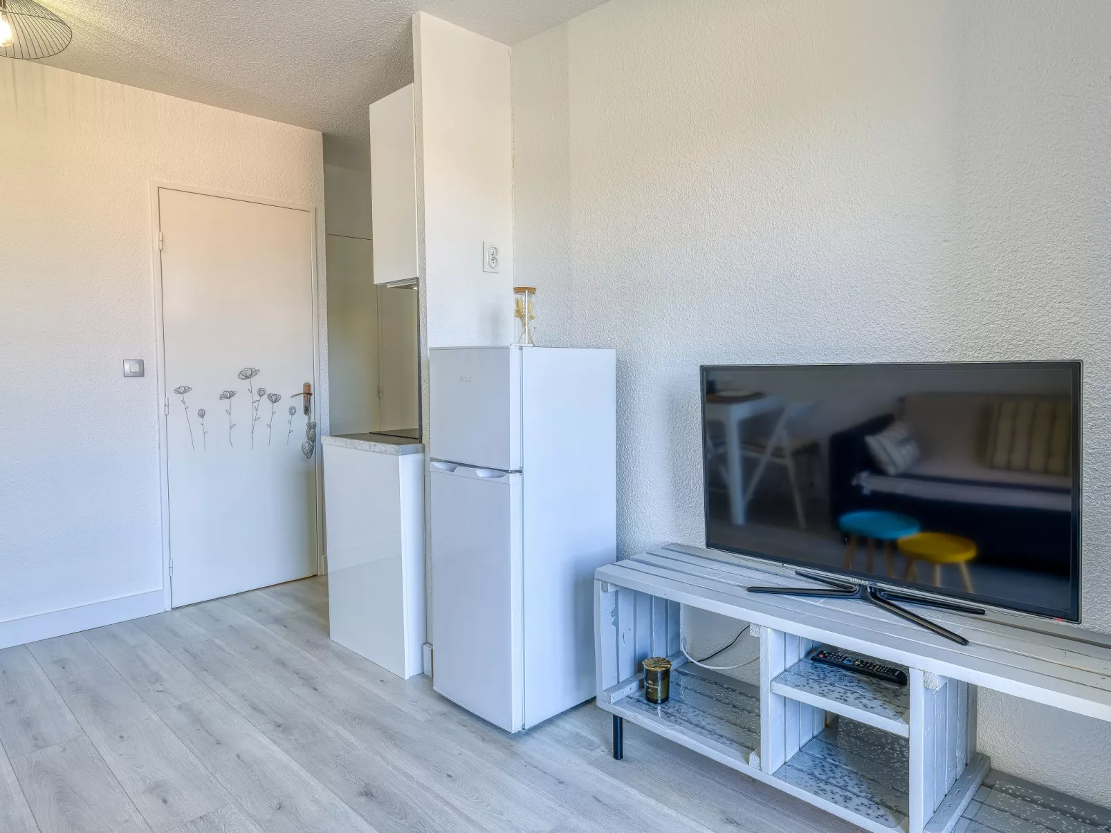 Les Pins-Inside