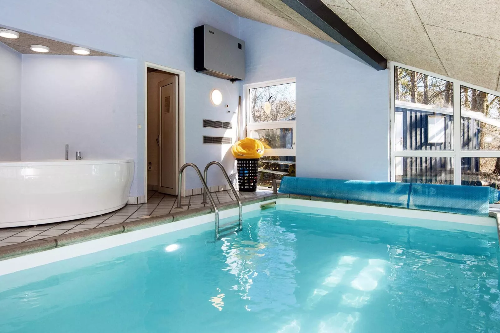 12 person holiday home in Glesborg-Pool