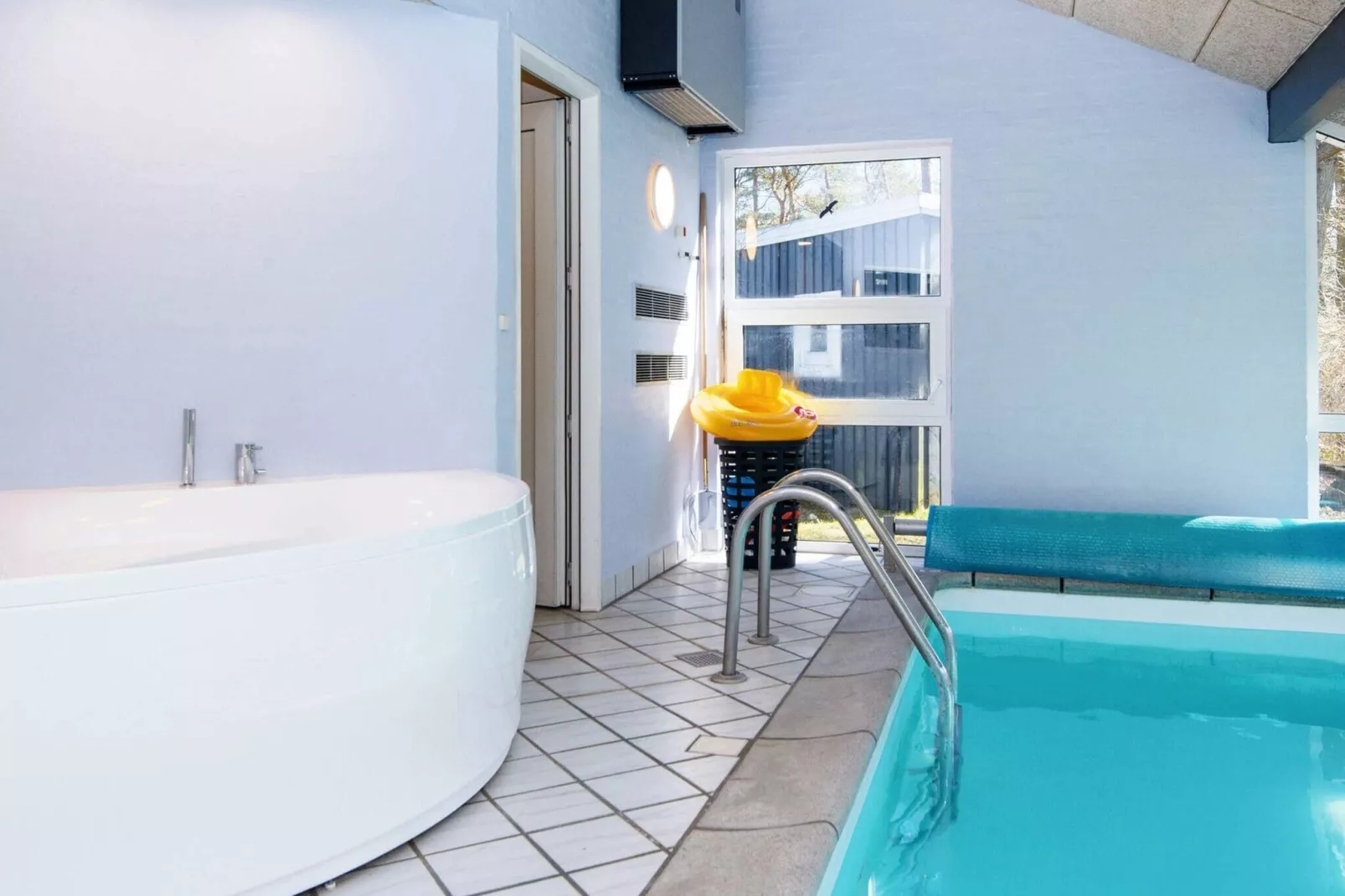 12 person holiday home in Glesborg-Spa