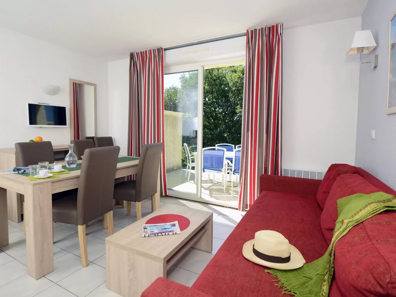 Les Hauts de Salavas-Inside