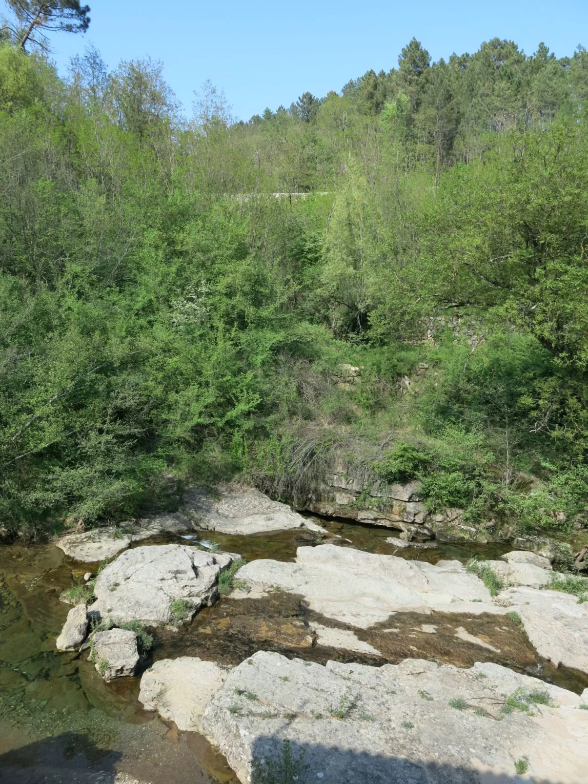 Le Moulin-Outside