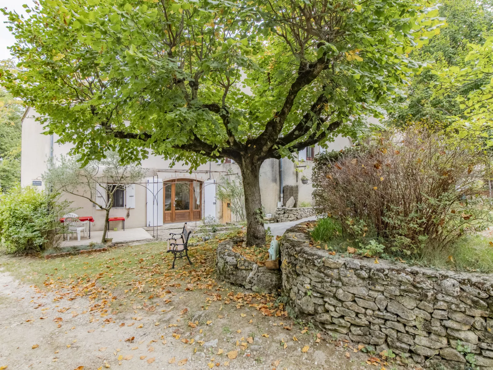 Marguerie-Outside