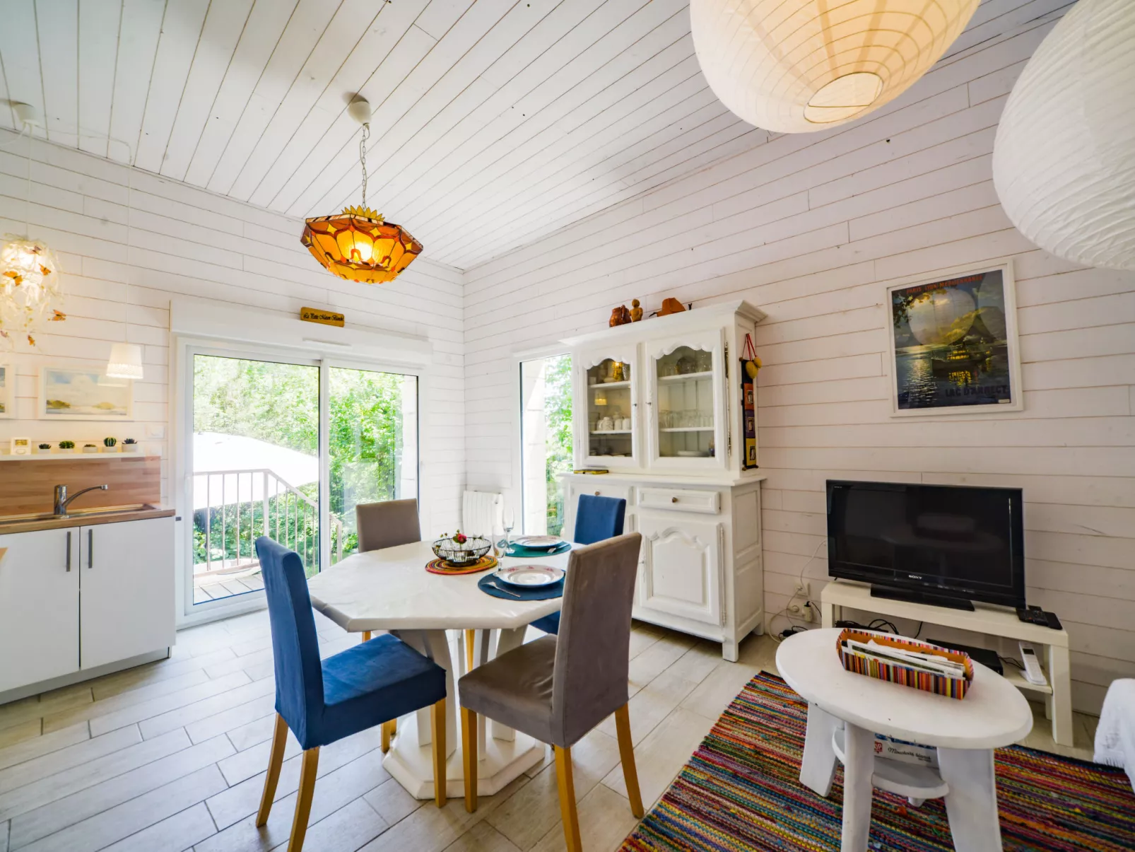 La petite maison blanche-Drinnen