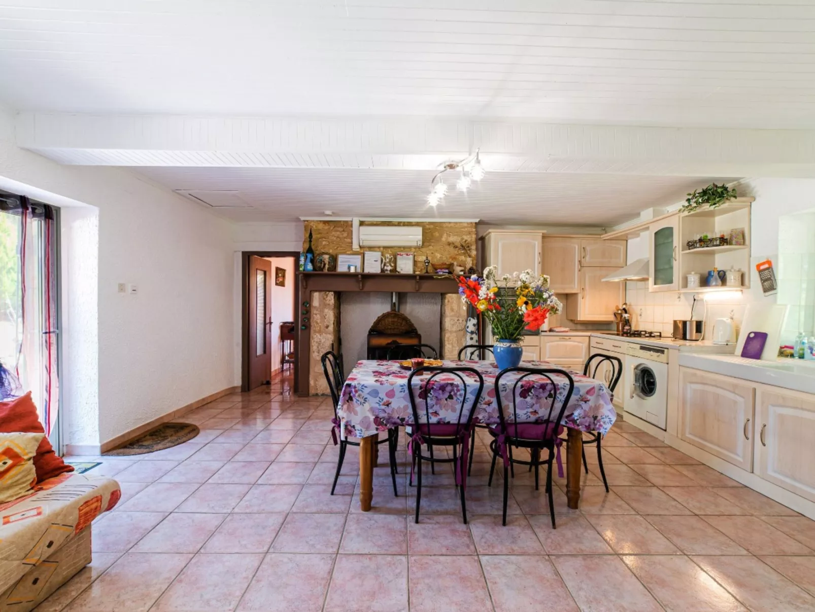 Le Coustal-Inside