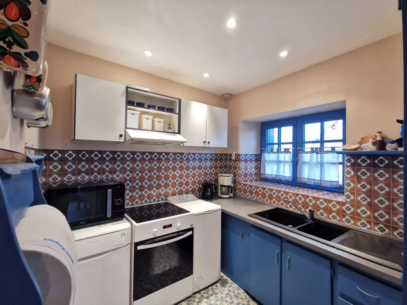 La maison bleue-Inside