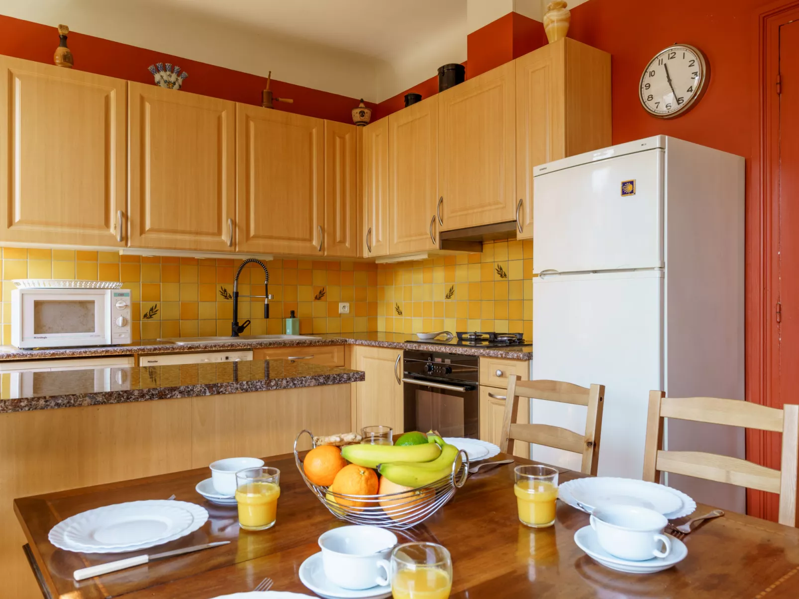 Maison Simonne-Inside