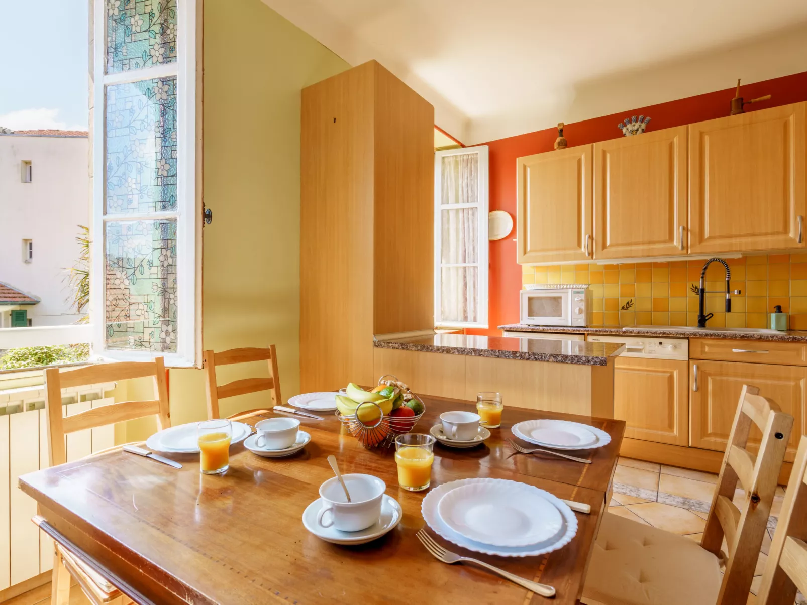 Maison Simonne-Inside