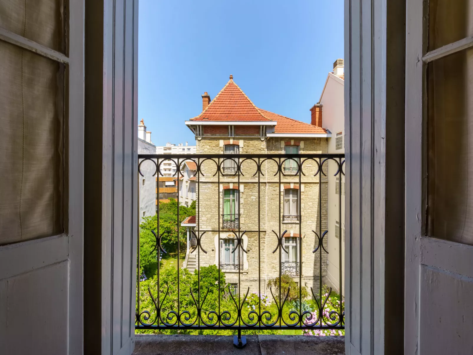 Maison Simonne-Outside