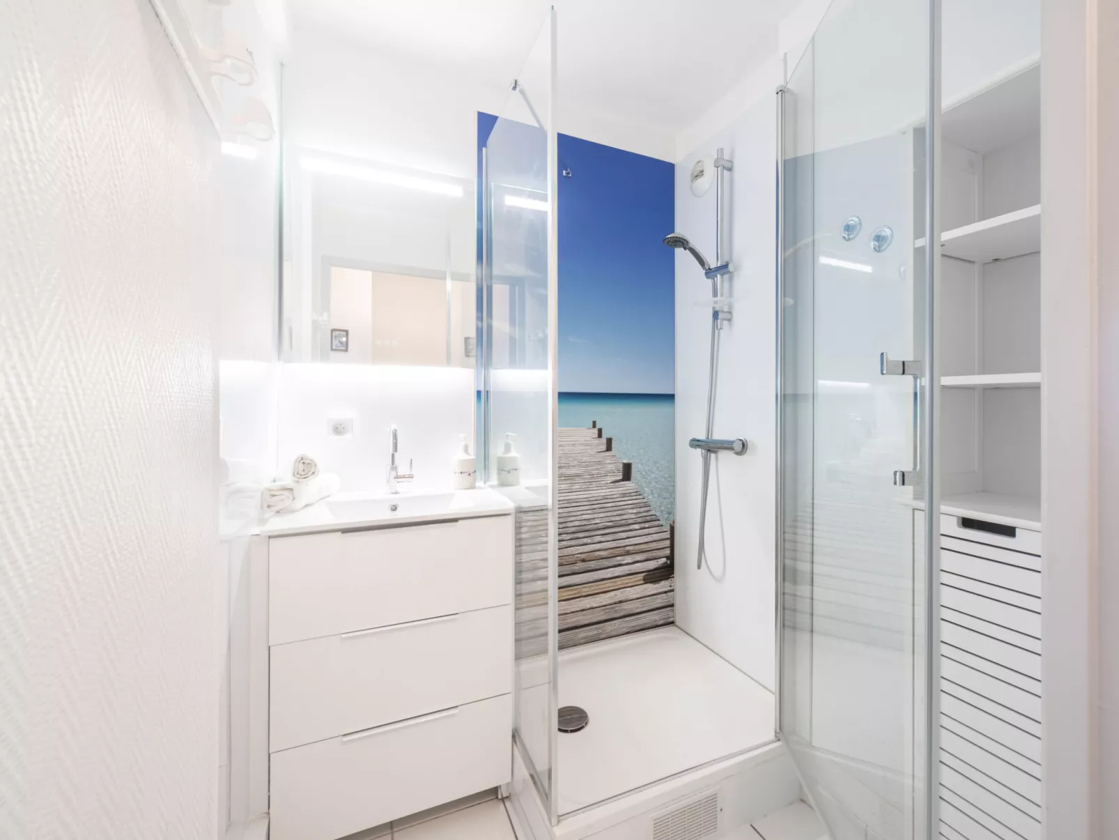 Les hauts de la corniche-Inside