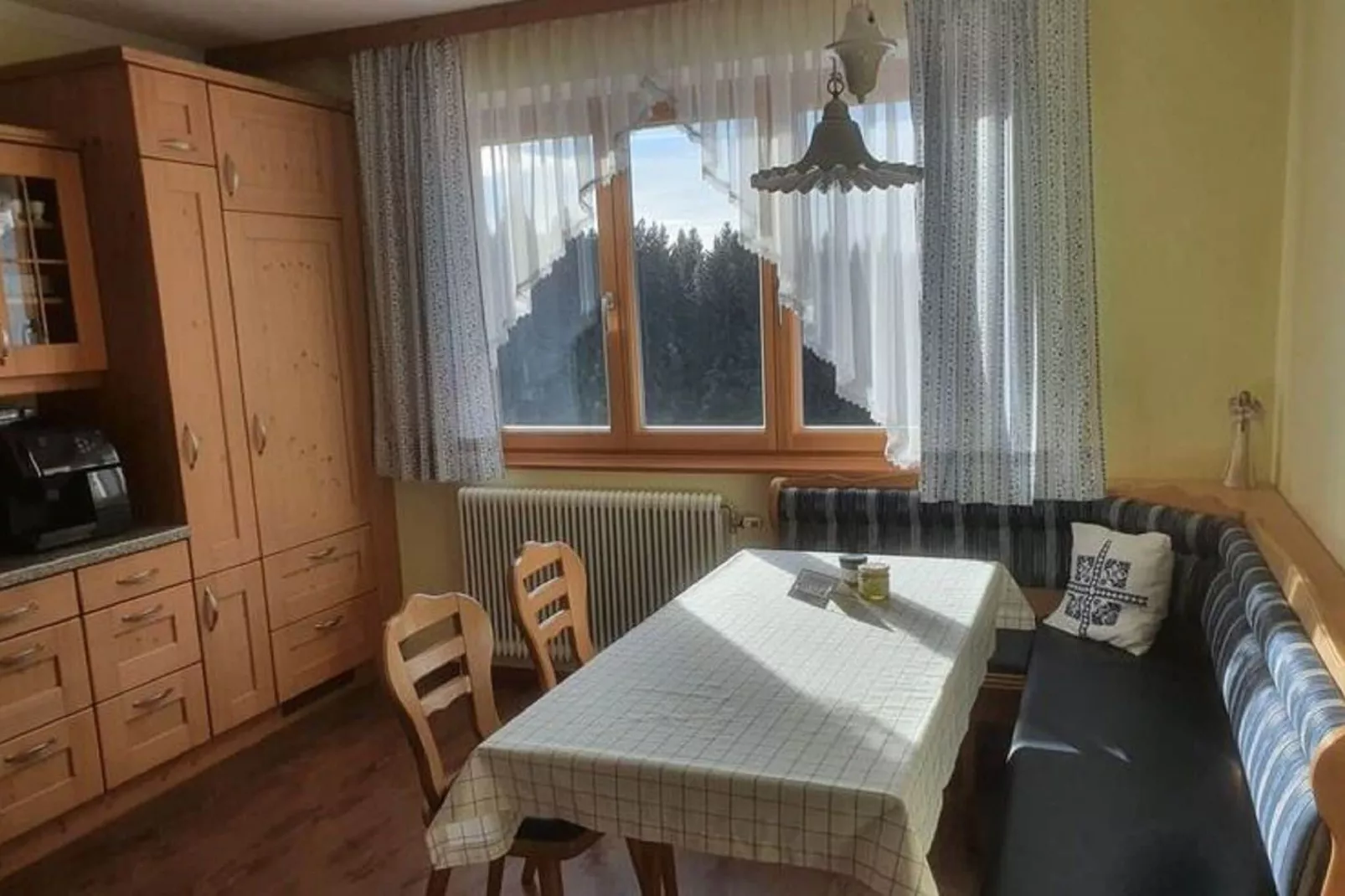 Haus Altmelon-Dining room