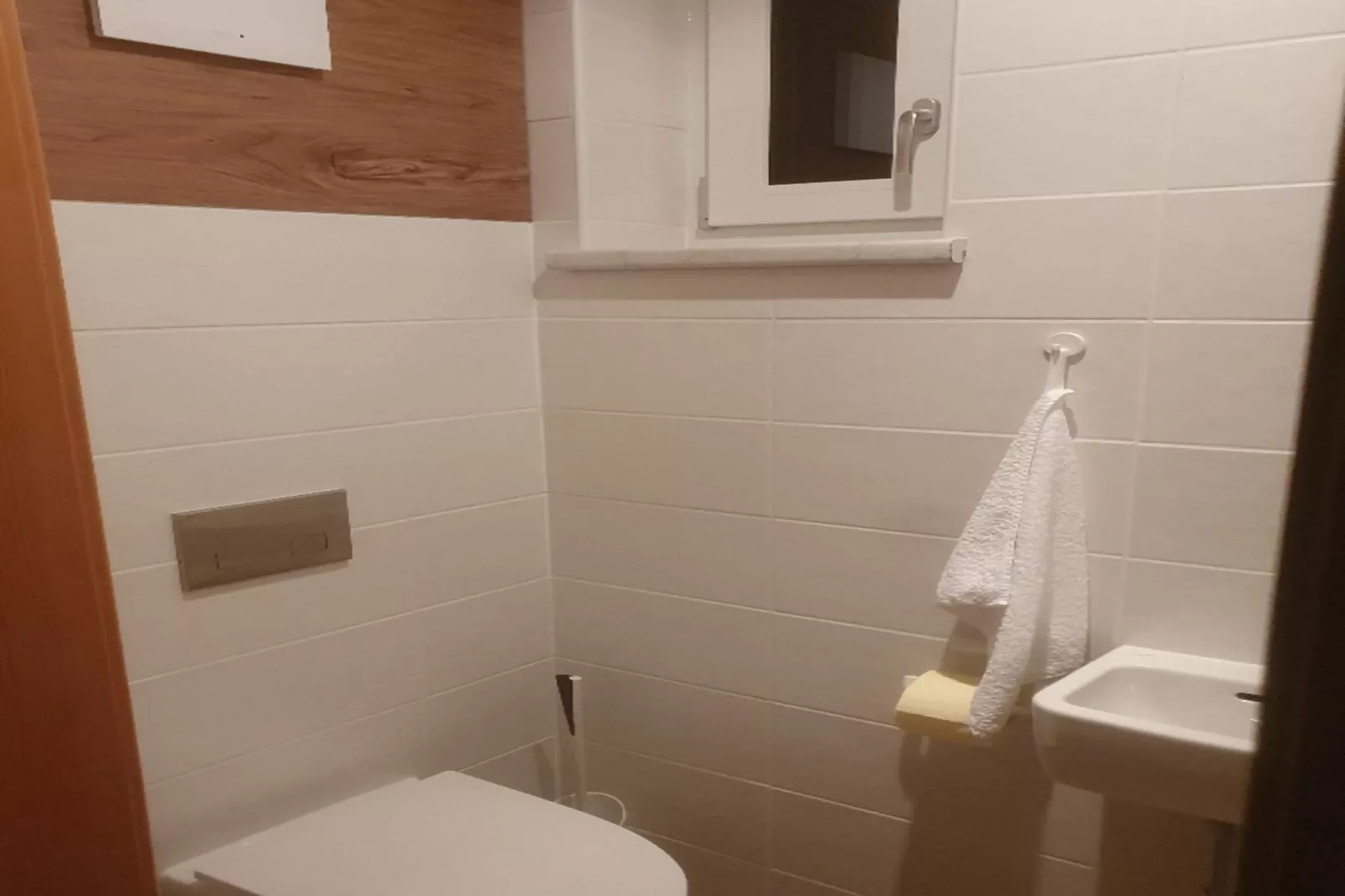 Haus Altmelon-Bathroom