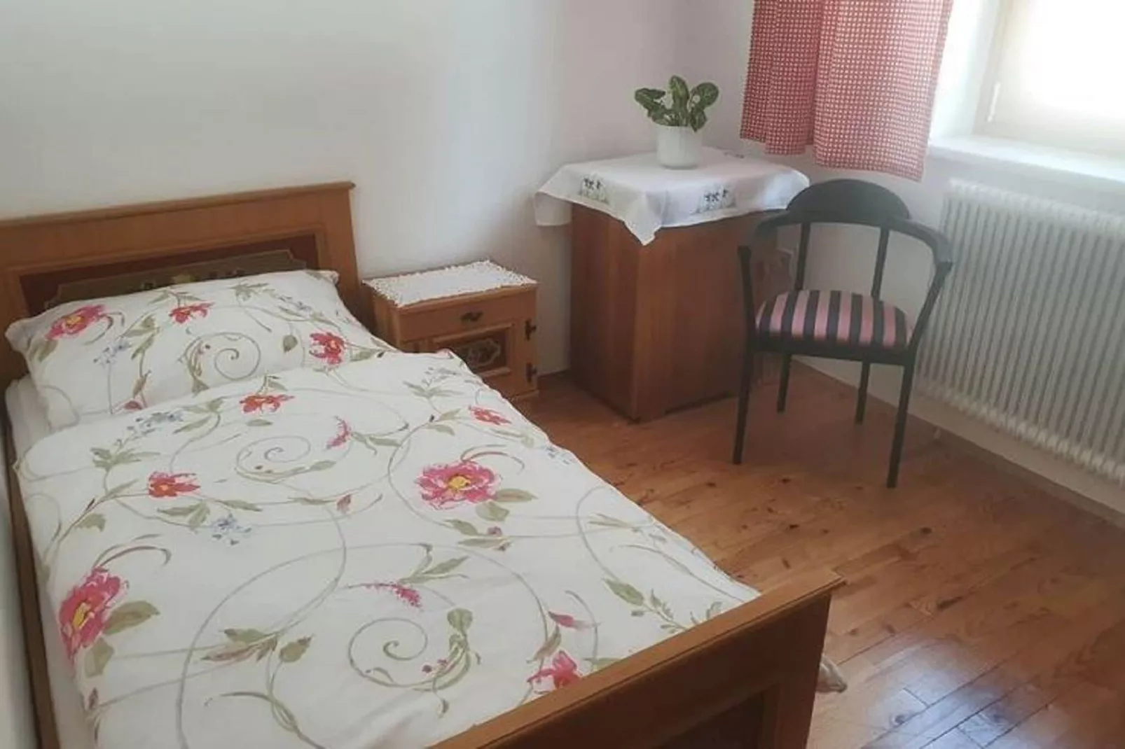 Haus Altmelon-Bedroom