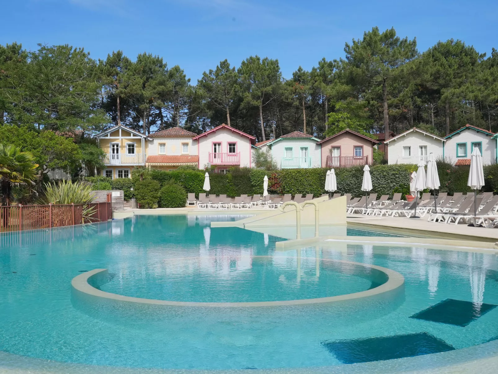 Domaine Golf Resort-Outside