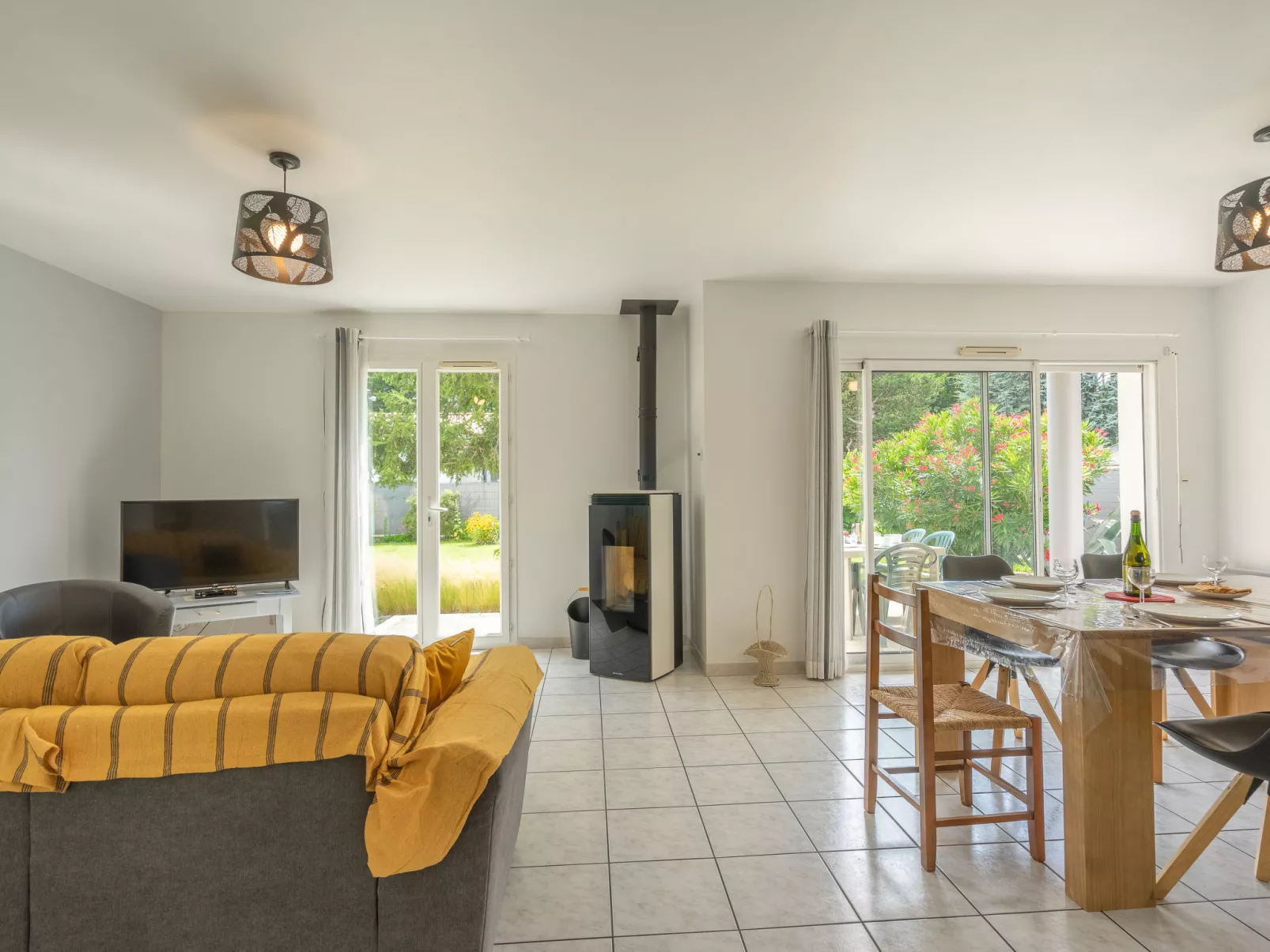 Villa Margarin-Inside