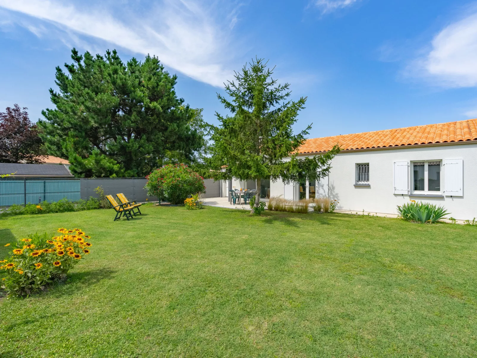 Villa Margarin-Outside