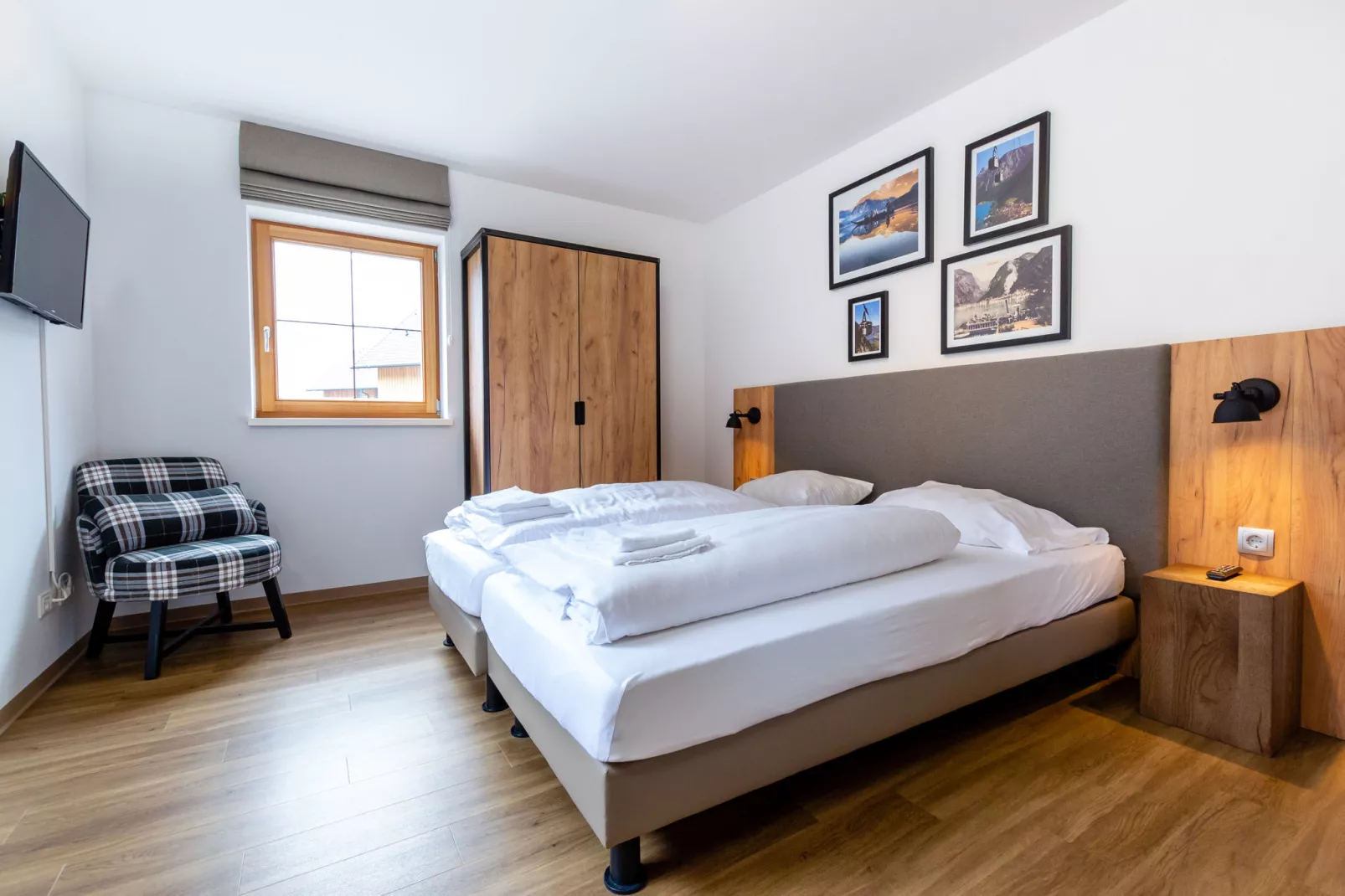 Luxery Salzkammergut Chalet H-Bedroom