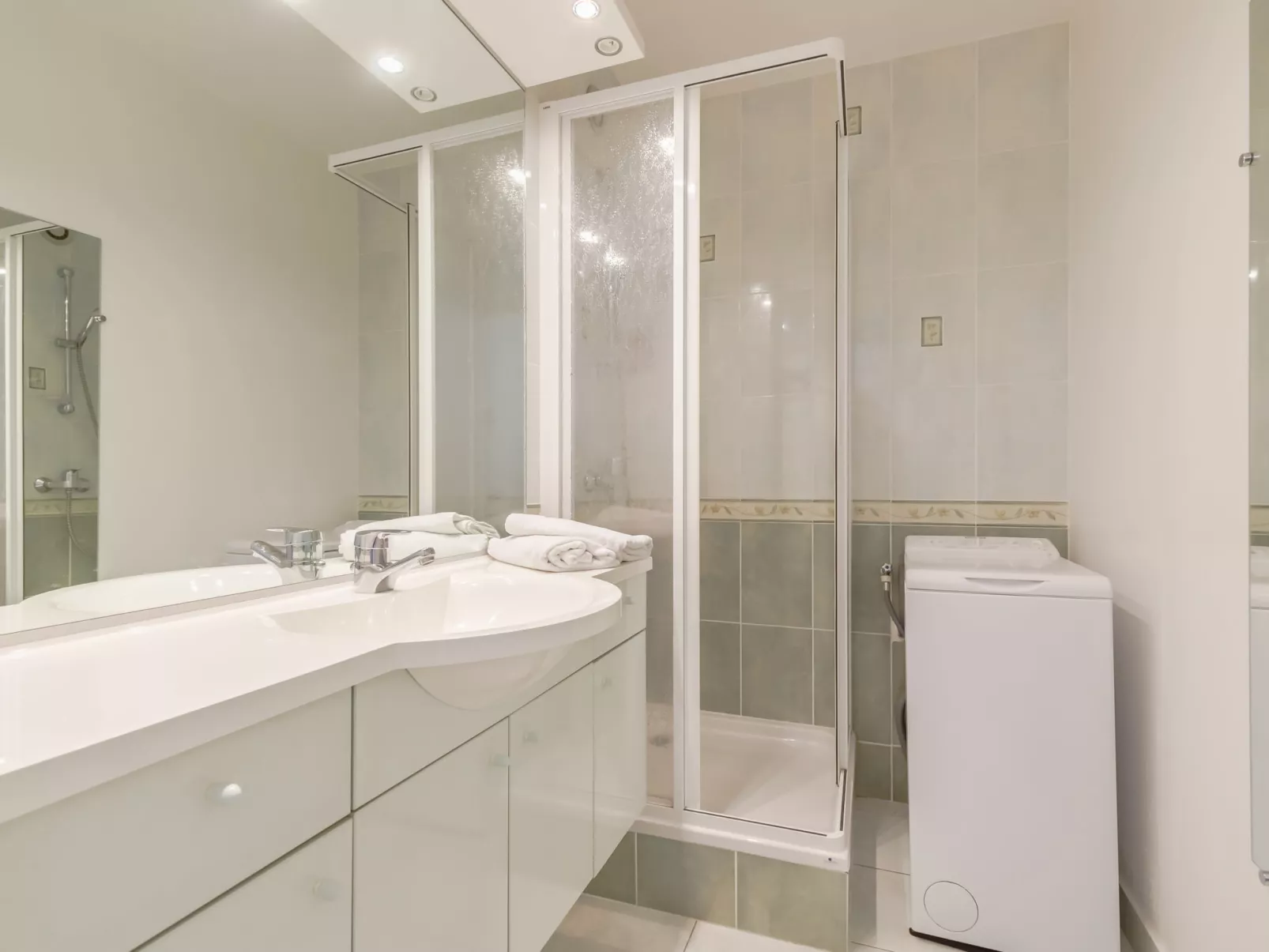 Vue Mer -Apt 2 pièces+alcove-5 pers.-Dedans