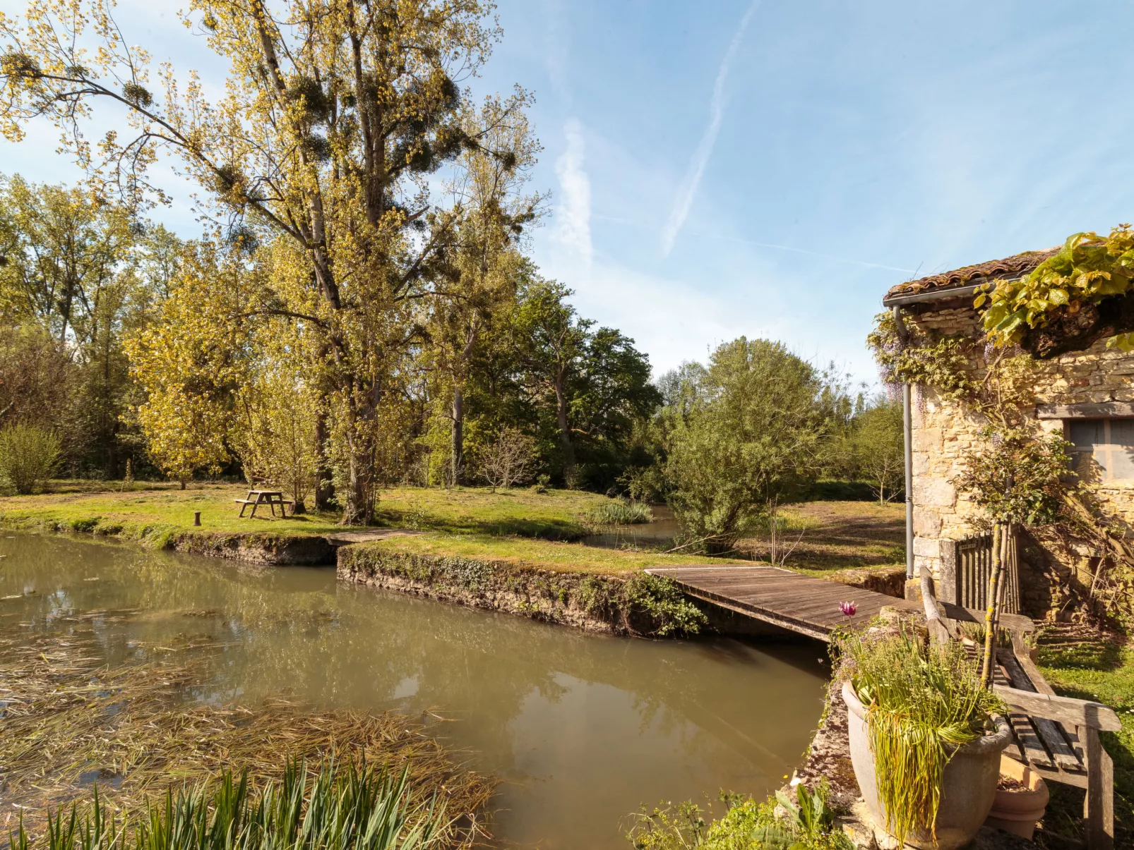 Moulin De Mois-Dehors