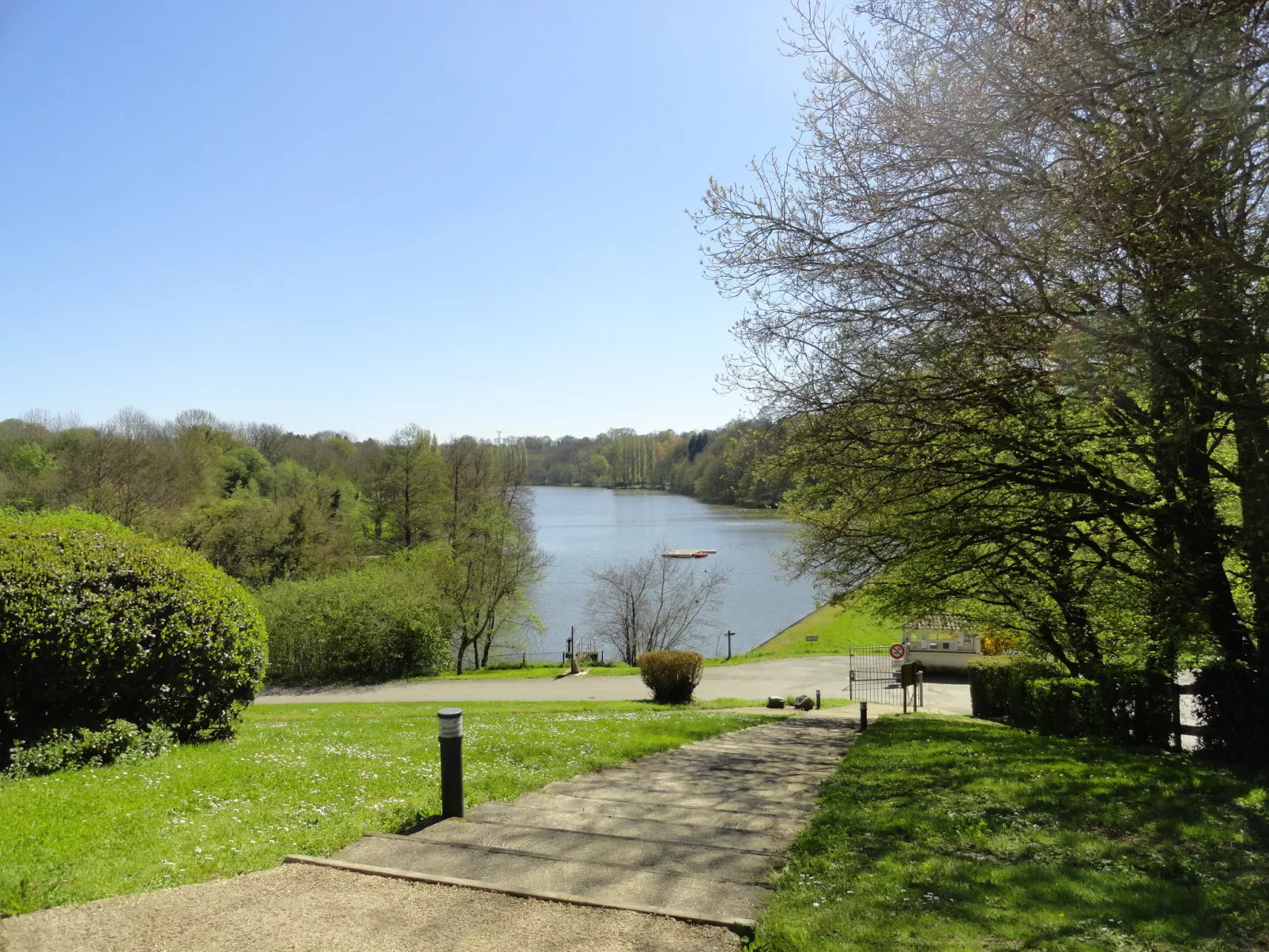 Le Domaine du Lambon-Outside