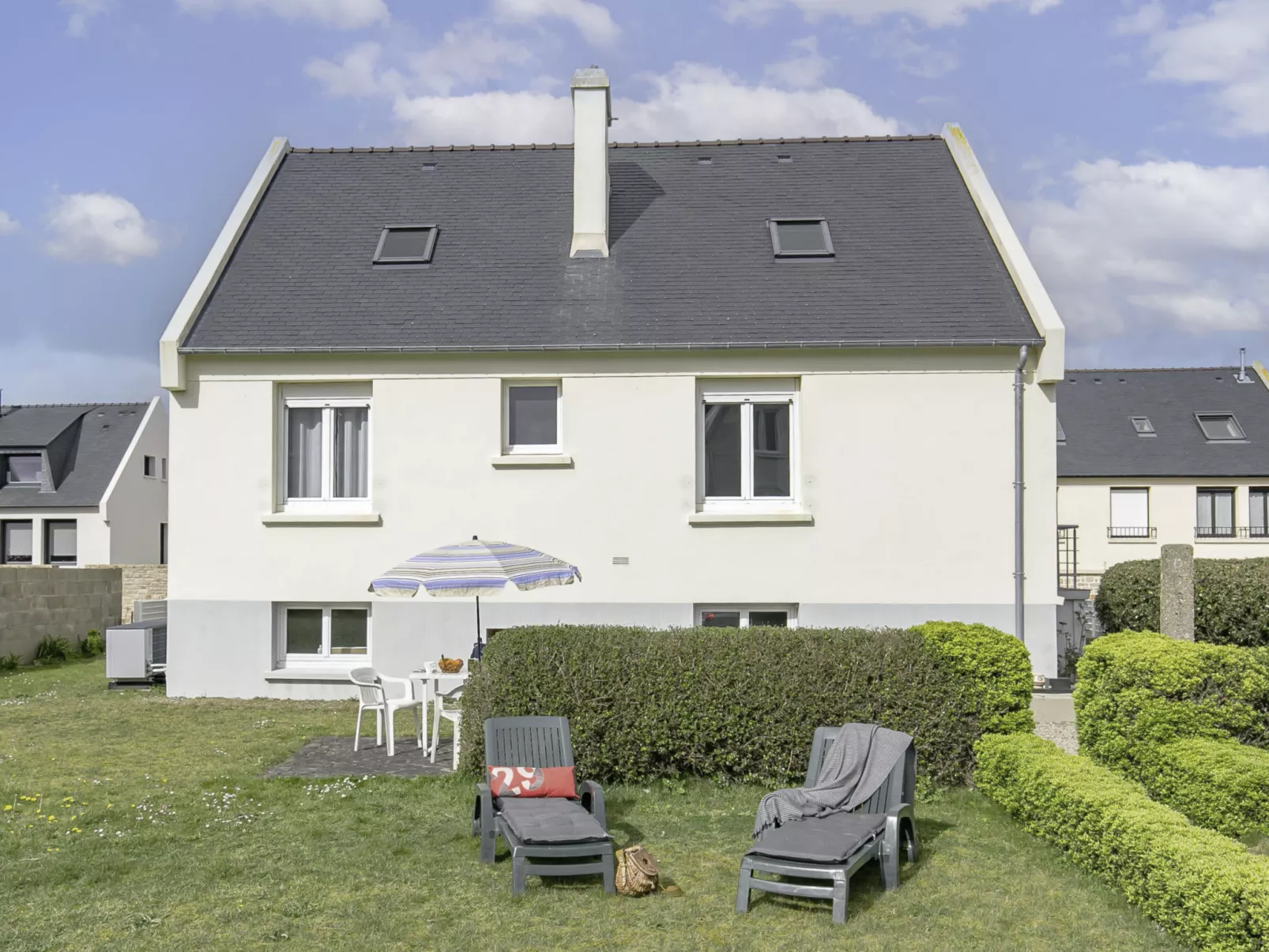 Chez Yves-Outside