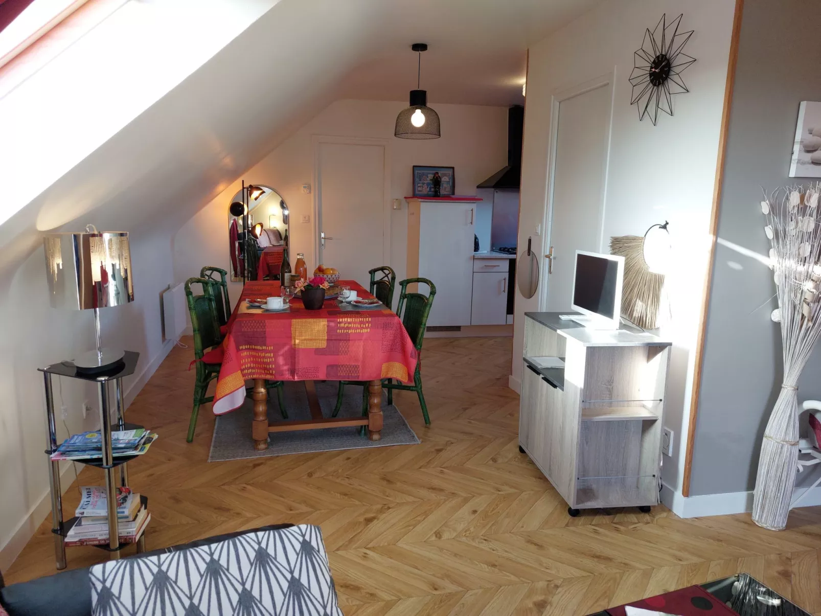 Chez Cathy-Inside