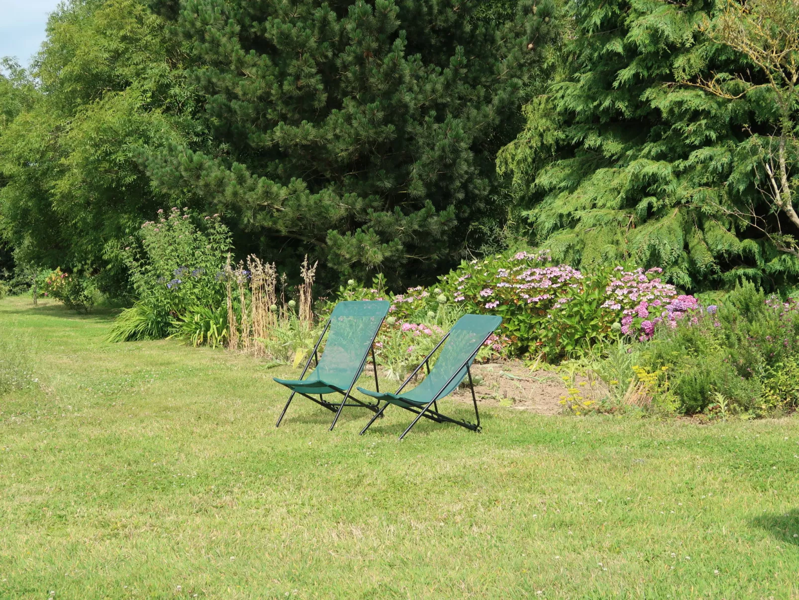 L'Atelier-Outside