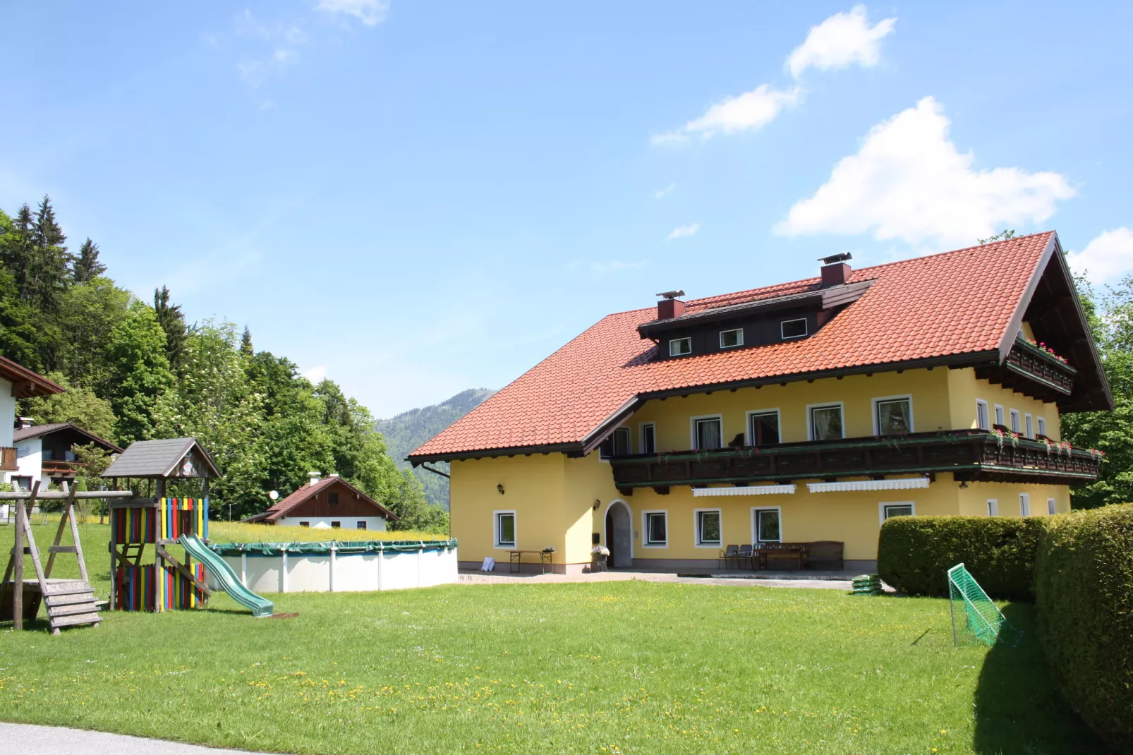 Ferienhaus Rieger-Garten Sommer