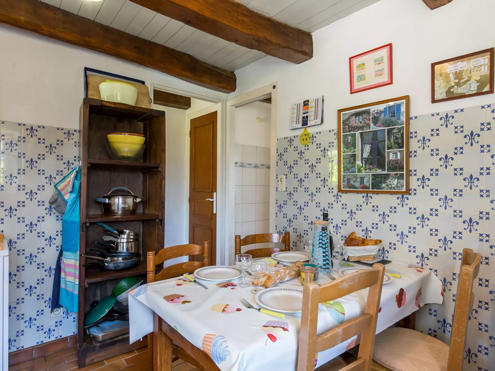 Chaumiere Natelliou-Dedans
