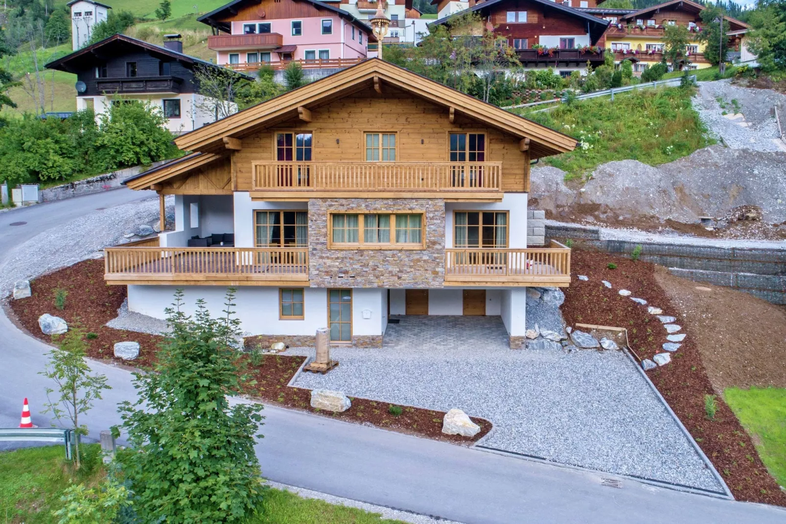 Chalet Lindelodge-Exterior summer