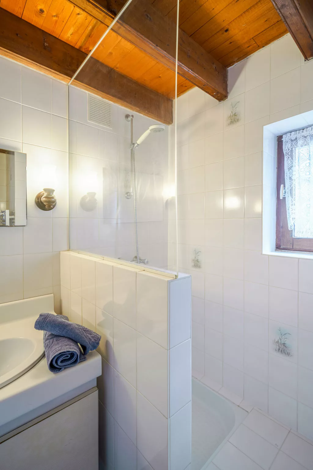 Chez Jeanne-Inside