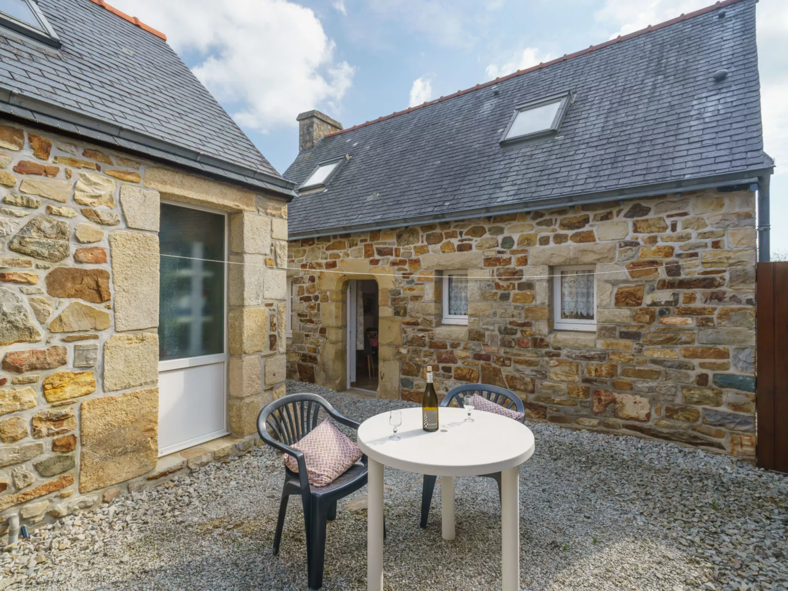 Chez Jeanne-Outside