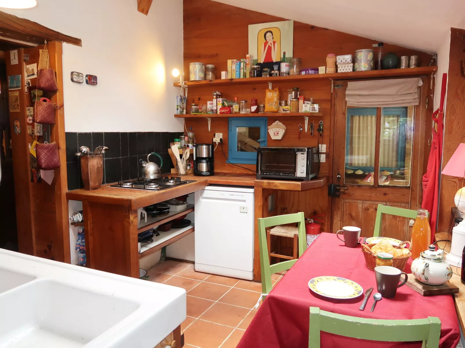 Le Petit Poirier-Inside